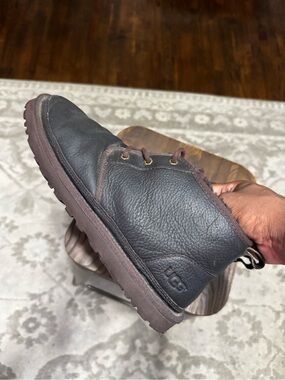 UGG Neumel Leather Chukka Boots Men’s Size 12 Dark Brown Shearling Lined